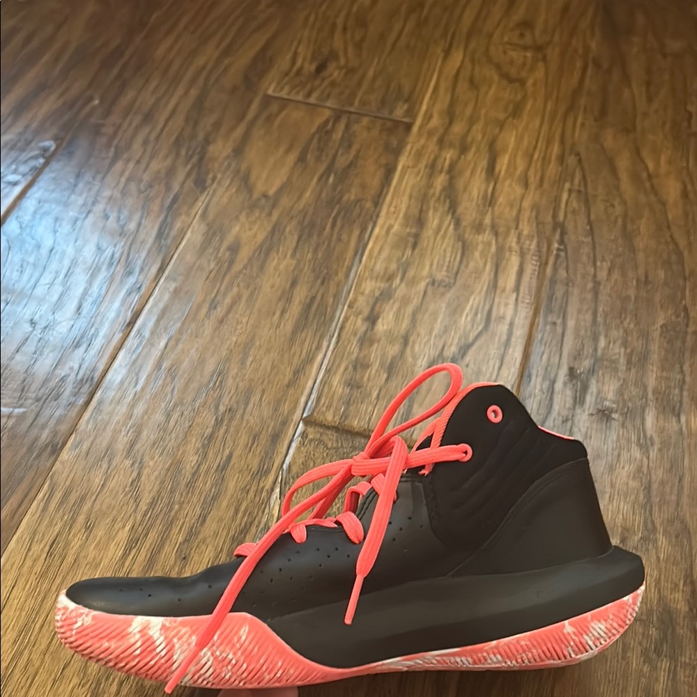 Under Armour Black and Pink Sneakers with Sporty Design - Picture 2 of 5